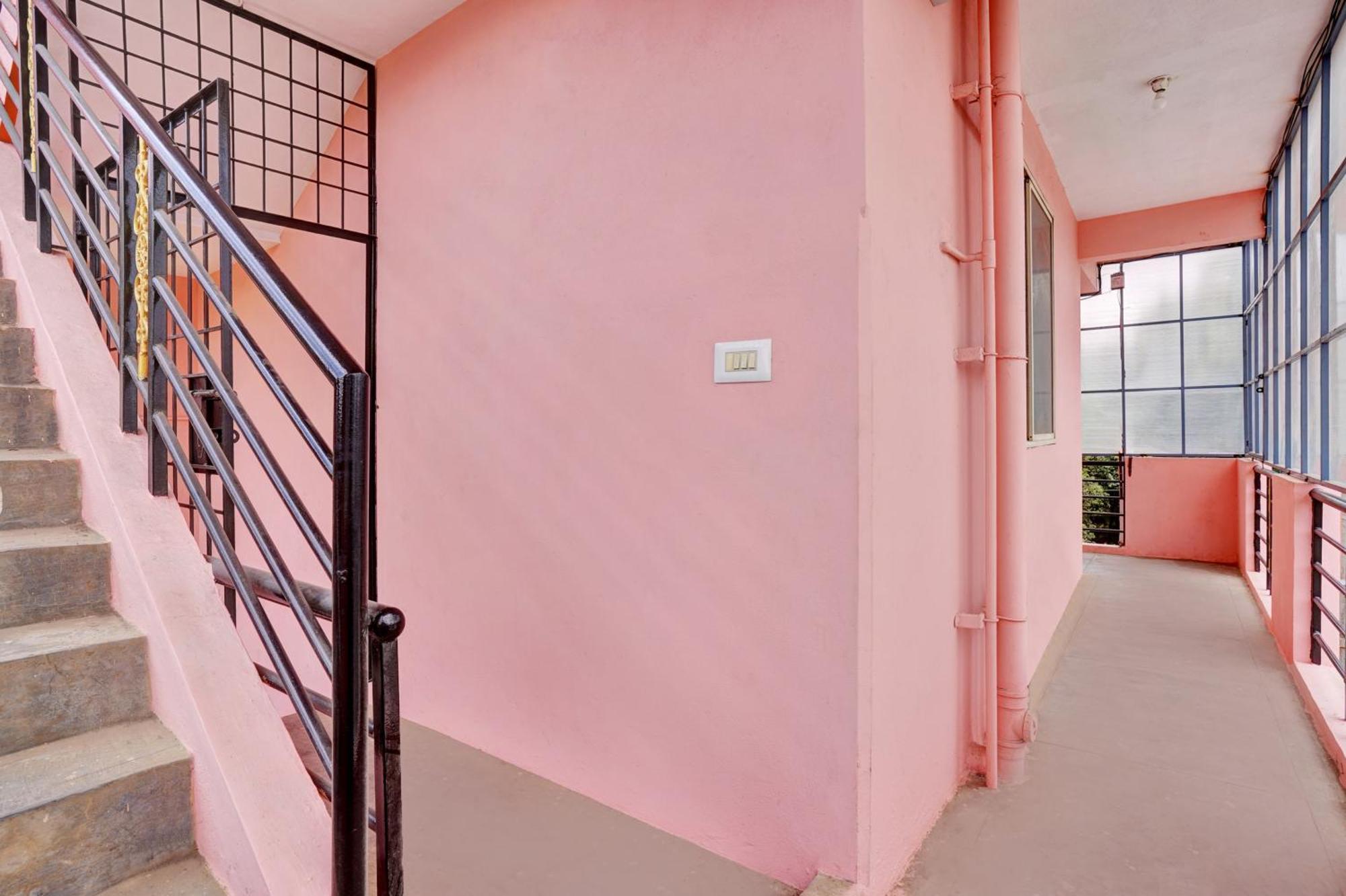 Hotel O Sv Lodge Bangalore Eksteriør billede